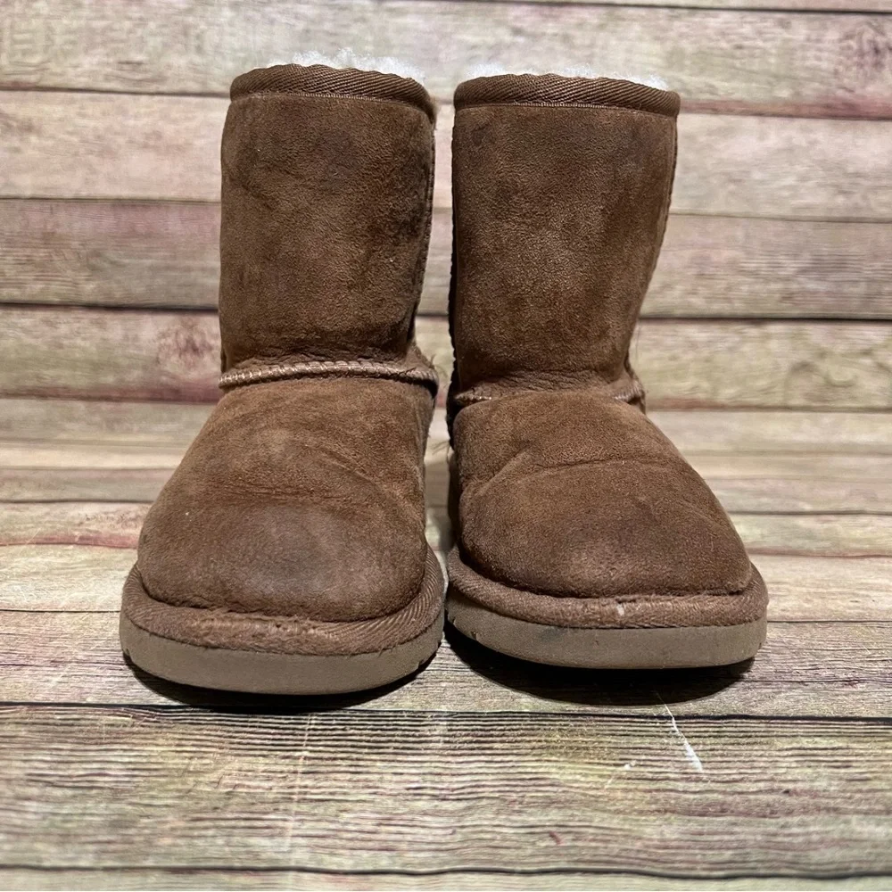 Ugg Brown Suede Classic Short Boots
